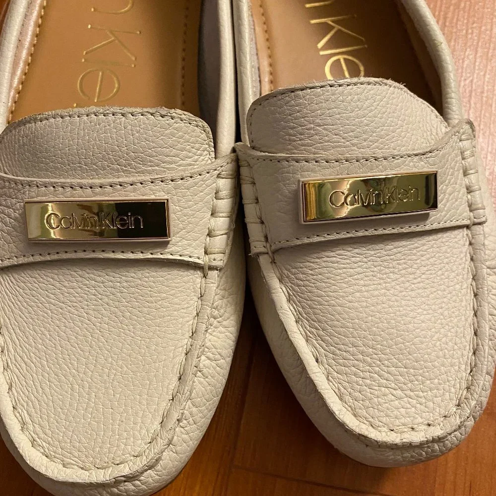 Calvin Klein Loafers/Flats 7.5 - Picture 2 of 3